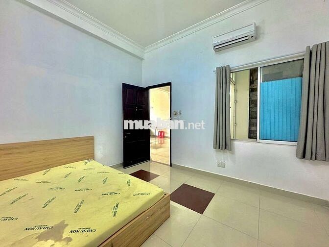 Căn hộ 2pn2wc bạn côngrộng gần 100m² full nội thất thang máy gần UTH