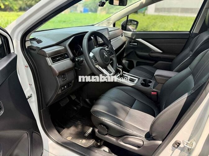 Mitsubishi Xpander Premium 2023 Trắng 50.000 km