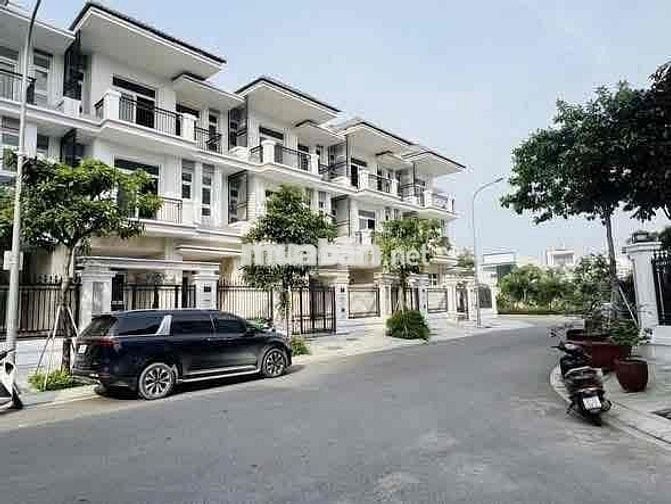 Biệt Thự 2 Lầu 4PN Full Nội Thất