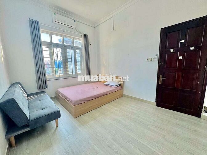 Căn hộ 2pn2wc bạn côngrộng gần 100m² full nội thất thang máy gần UTH