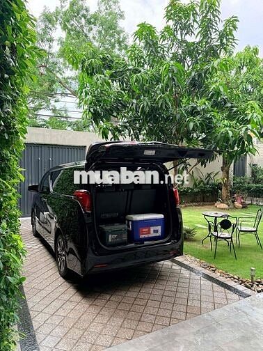 Toyota Alphard  Executive Lounge 2019