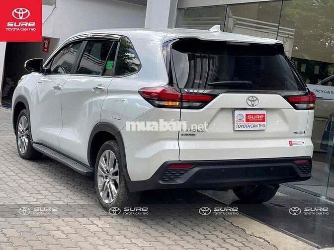 Toyota Innova Cross Hybrid 2024 Todo 5.000KM