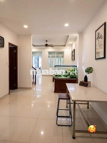 siêu phẩm nguyên căn 2pn full nt hẻm xe hơi Vinhomes