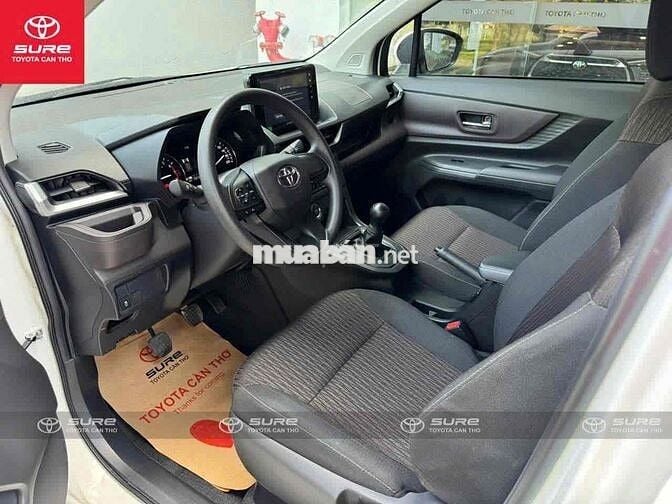 Toyota Avanza Premio 1.5G 2025 odo 23.000KM
