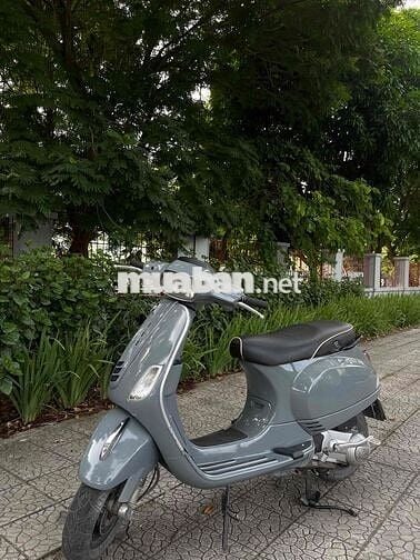 Piaggio Vespa Xám