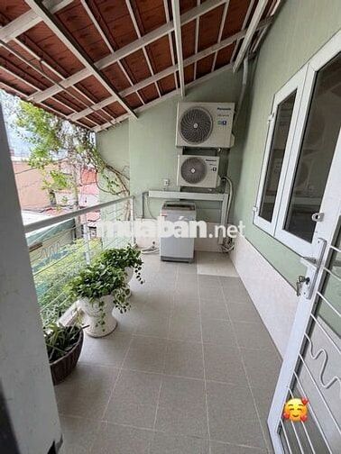 siêu phẩm nguyên căn 2pn full nt hẻm xe hơi Vinhomes