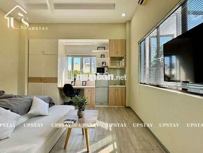 Studio siẻu thoáng với cửa sổ trời siẻu to ngay cầu Điện Biên Phủ, Q.3