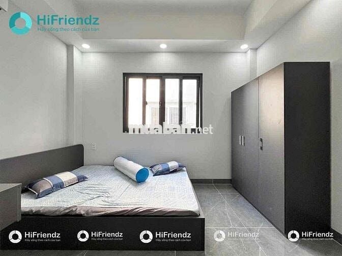KHAI TRƯƠNG STUIDO CỬA SỔ THOÁNG GẦN CỔNG TRƯỚC VĂN LANG CƠ SỞ 3