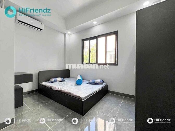 KHAI TRƯƠNG STUIDO CỬA SỔ THOÁNG GẦN CỔNG TRƯỚC VĂN LANG CƠ SỞ 3