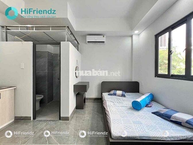 KHAI TRƯƠNG STUIDO CỬA SỔ THOÁNG GẦN CỔNG TRƯỚC VĂN LANG CƠ SỞ 3