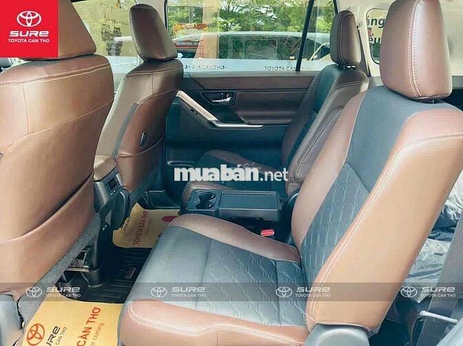 Toyota Innova Cross Hybrid 2024 Todo 5.000KM