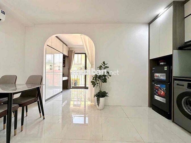 Căn Hộ Dịch Vụ - Ban Công Kính - Công Viên Phần Mềm Quang Trung