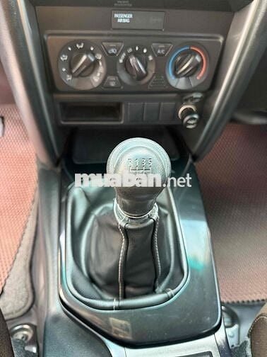 Toyota Fortuner 2022 Số sàn Trắng 7 chỗ