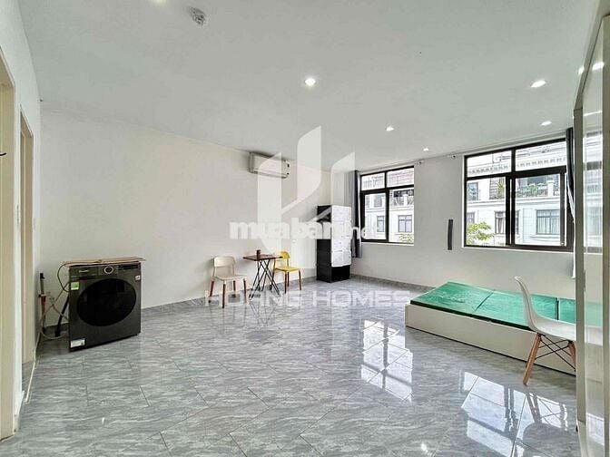 CHO THUÊ CĂN HỘ RỘNG CỬA SỔ THOÁNG NGAY QUẬN 10 - GẦN CẦU VƯỢT 3/2 Q10