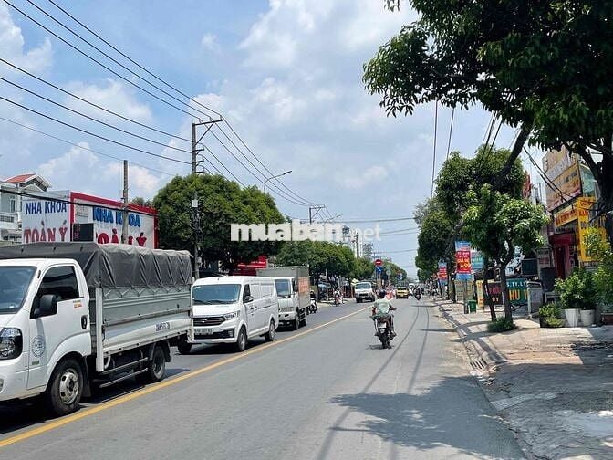 BÁN NHÀ MẶT TIỀN ĐƯỜNG LÊ VĂN KHƯƠNG  Vị trí đắc địa ngay khu vực tru