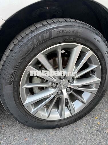 Toyota Altis 1.8 G 2016 Bạc 60.000km Cọp chuẩn km