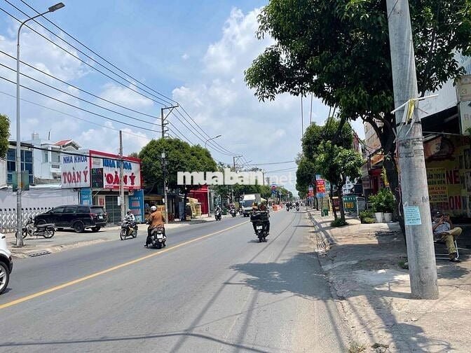 BÁN NHÀ MẶT TIỀN ĐƯỜNG LÊ VĂN KHƯƠNG  Vị trí đắc địa ngay khu vực tru