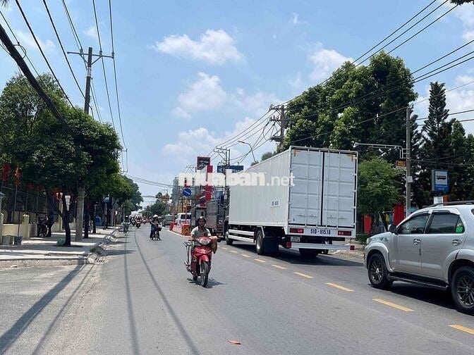 BÁN NHÀ MẶT TIỀN ĐƯỜNG LÊ VĂN KHƯƠNG  Vị trí đắc địa ngay khu vực tru