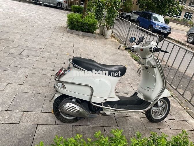 Piaggio Vespa LX 125cc 2010 Trắng