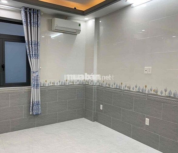 Cho nam nữ thuê phòng dương bá trạc có sân thượng rộng