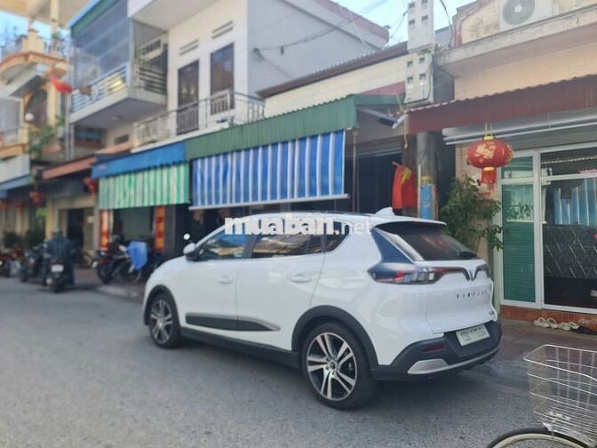 VinFast VFe34 2023 Trắng Điện