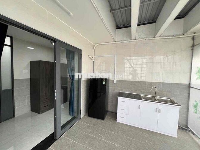 Cho nam nữ thuê phòng dương bá trạc có sân thượng rộng