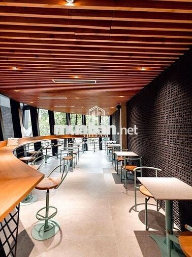🏢 Tòa Nhà 7 Tầng MT Trường Sa, Có Bãi Xe Riêng, Thang Máy, PCCC
