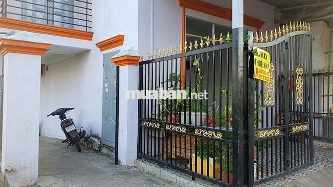 Cho thuê phòng trọ mặt Đường CMT8