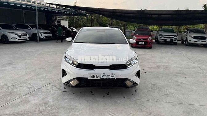 KIA K3 Premium 2.0 AT 2024 đúng 9.000km keng