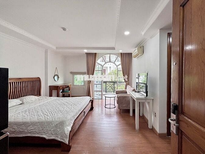 Căn hộ dịch vụ rộng bancol nội khu Hưng Gia Phú Mỹ Hưng 38m2 11tr