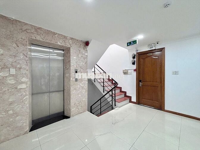 Căn hộ dịch vụ rộng bancol nội khu Hưng Gia Phú Mỹ Hưng 38m2 11tr