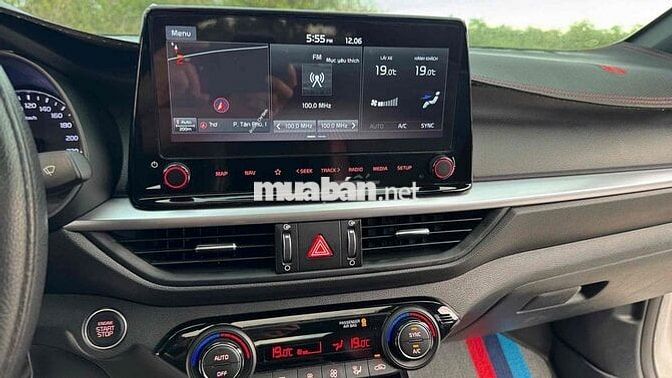 KIA K3 Premium 2.0 AT 2024 đúng 9.000km keng