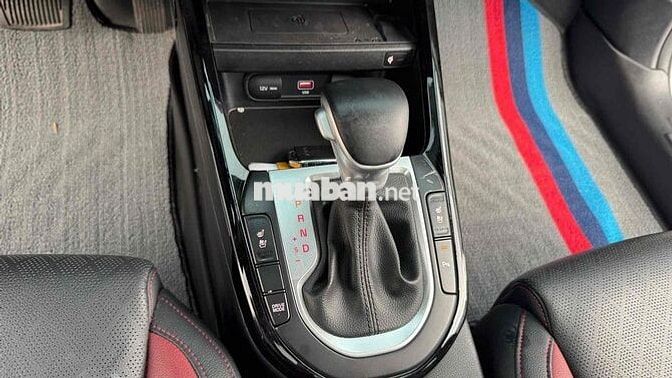 KIA K3 Premium 2.0 AT 2024 đúng 9.000km keng