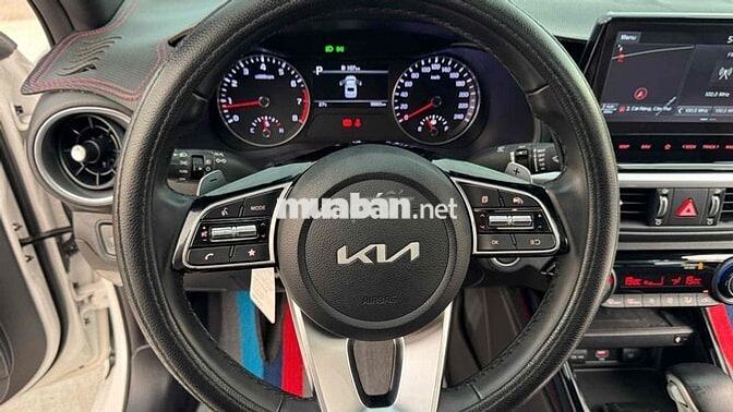 KIA K3 Premium 2.0 AT 2024 đúng 9.000km keng