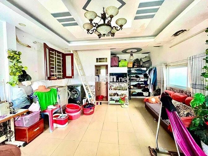 Mua 1 tặng 1, 108m2 ngang 9m, 2 căn nhà 4 tầng, 7 phòng, chỉ 6.2 tỷ tl