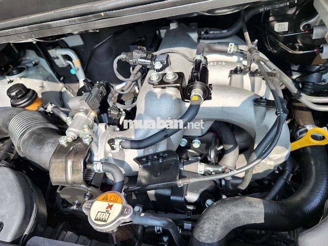 Hyundai Starex 9 chỗ 2016 đẹp như mới