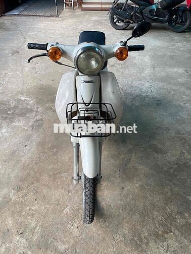 Honda Super Cub 50 Trắng