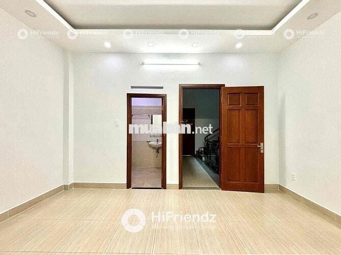 TRỐNG SẴN STUDIO RỘNG RÃI CỬA SỔ TRỜI ĐẦY ĐỦ NỘI THẤT GẦN ĐH HUIT AEON