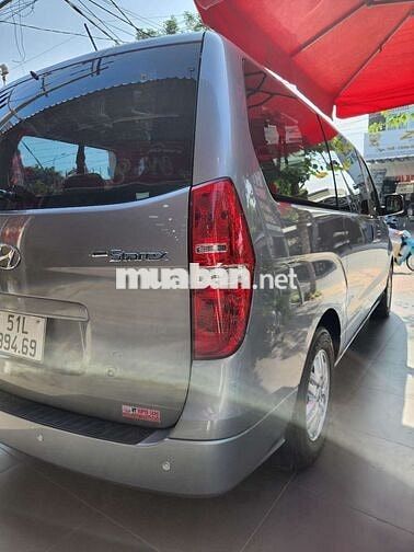 Hyundai Starex 9 chỗ 2016 đẹp như mới