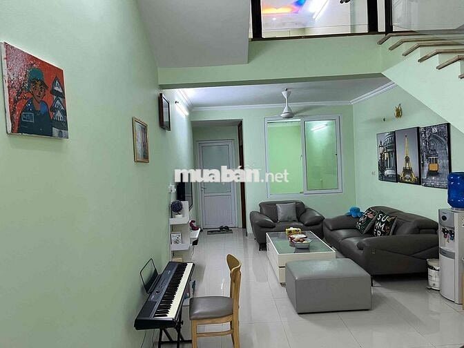 Cho thuê nhà liền kề 3 tầng vào ở ngay