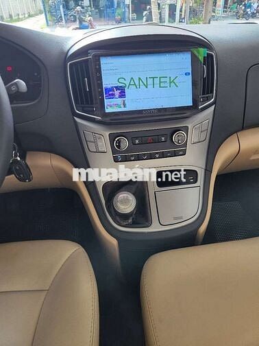 Hyundai Starex 9 chỗ 2016 đẹp như mới