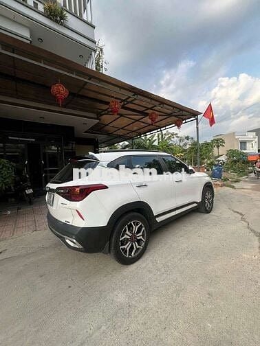 KIA Seltos Premium 2021 Trắng