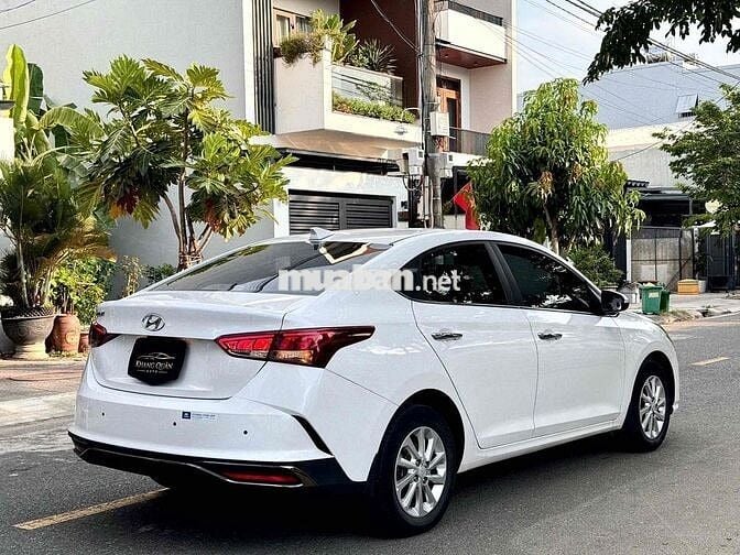 Hyundai Accent 2022 At 3v km