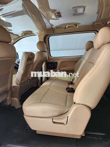 Hyundai Starex 9 chỗ 2016 đẹp như mới