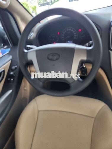 Hyundai Starex 9 chỗ 2016 đẹp như mới