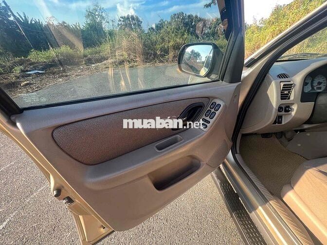 Ford Escape XLT 3.0 2002 Vàng Cát