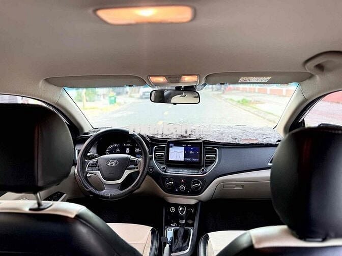 Hyundai Accent 2022 At 3v km