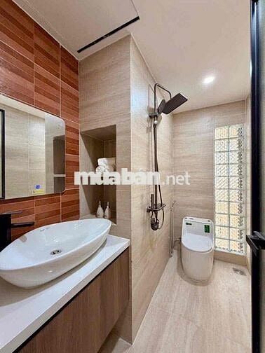 THUÊ NHÀ MỚI 100% ĐẦU ĐƯỜNG TRƯNG NỮ V