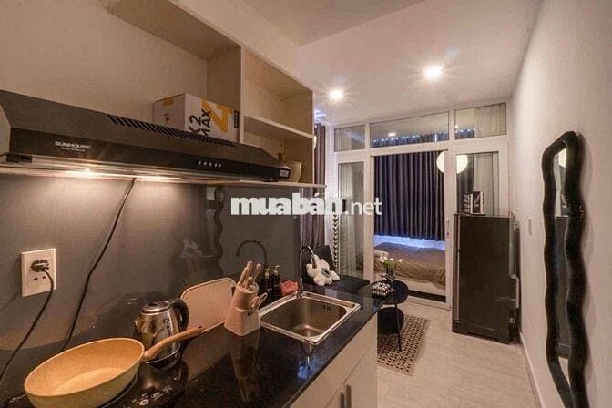 PHÒNG TÁCH BẾP FULL NỘI THẤT NGAY TRUNG TÂM QUẬN 1