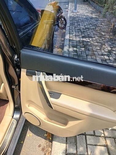 Chevrolet Captiva 7 chỗ màu Đen